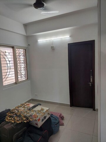 Bedroom in 2.5 BHK Apartment at Ajnara Le Garden, Sector 16b Greater Noida – for Rent