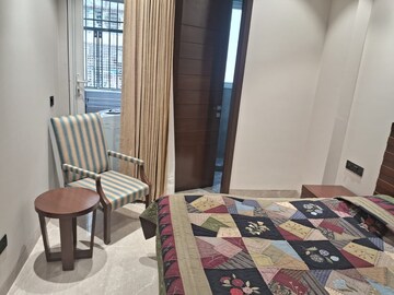 Bedroom in 3 BHK Builder Floor at Safdarjung Enclave – for Rent