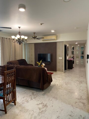 Living Room in 4 BHK Builder Floor at South City 2 – for Rent