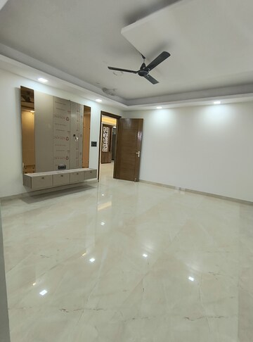 3 BHK Builder Floor For Rent in Green Fields Colony