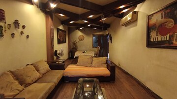 Gym in 3 BHK Builder Floor at Panchsheel Enclave – for Sale