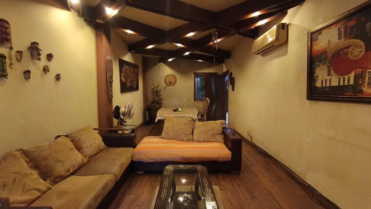 Living Room, panchsheel enclave 3 Bedroom 260 Sq.Yd. Builder Floor In Panchsheel Enclave Delhi 9174020