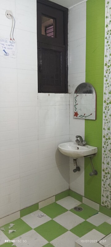 Bathroom in 1 BHK Apartment at Shalimar Garden – for Sale