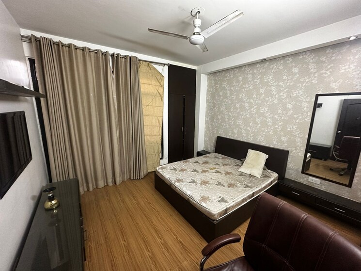 Bedroom, dlf phase i 2 Bedroom 1450 Sq.Ft. Builder Floor In Dlf Phase I Gurgaon 9174046