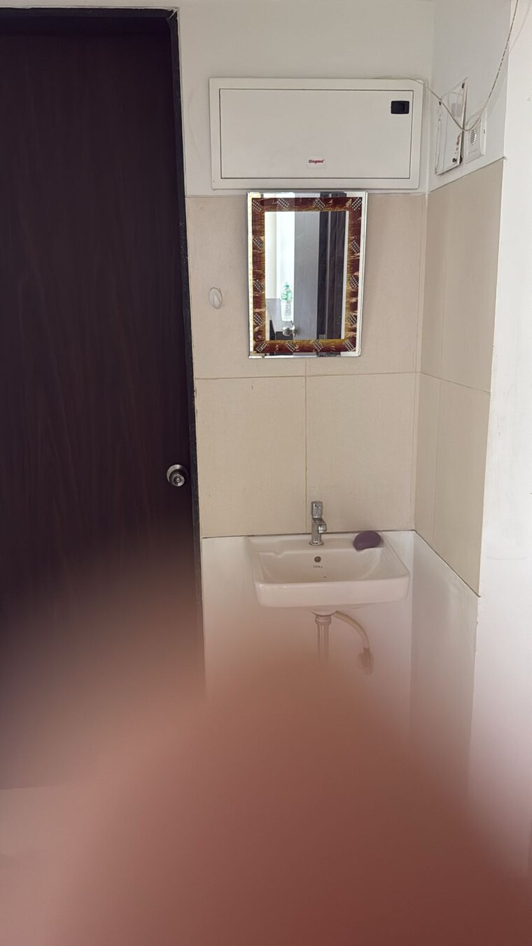 Bathroom, shapoorji-pallonji-joyville-hinjewadi 2 Bedroom 700 Sq.Ft. Apartment In Hinjewadi Pune 9174182