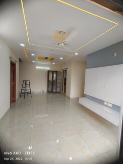 2 BHK + Extra Room Apartment For Sale in Prestige Park Square