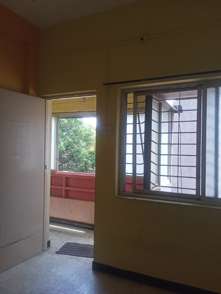 Room, pratibha nagar 1 Bedroom 475 Sq.Ft. Apartment In Pratibha Nagar Kolhapur 9169031