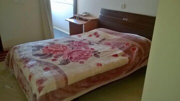 2 BHK Builder Floor For Rent in Saket