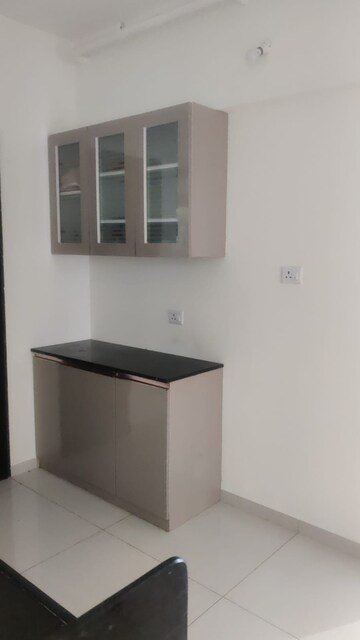 Room in 2.5 BHK Apartment at Kolte Patil Life Republic, Hinjewadi – for Rent