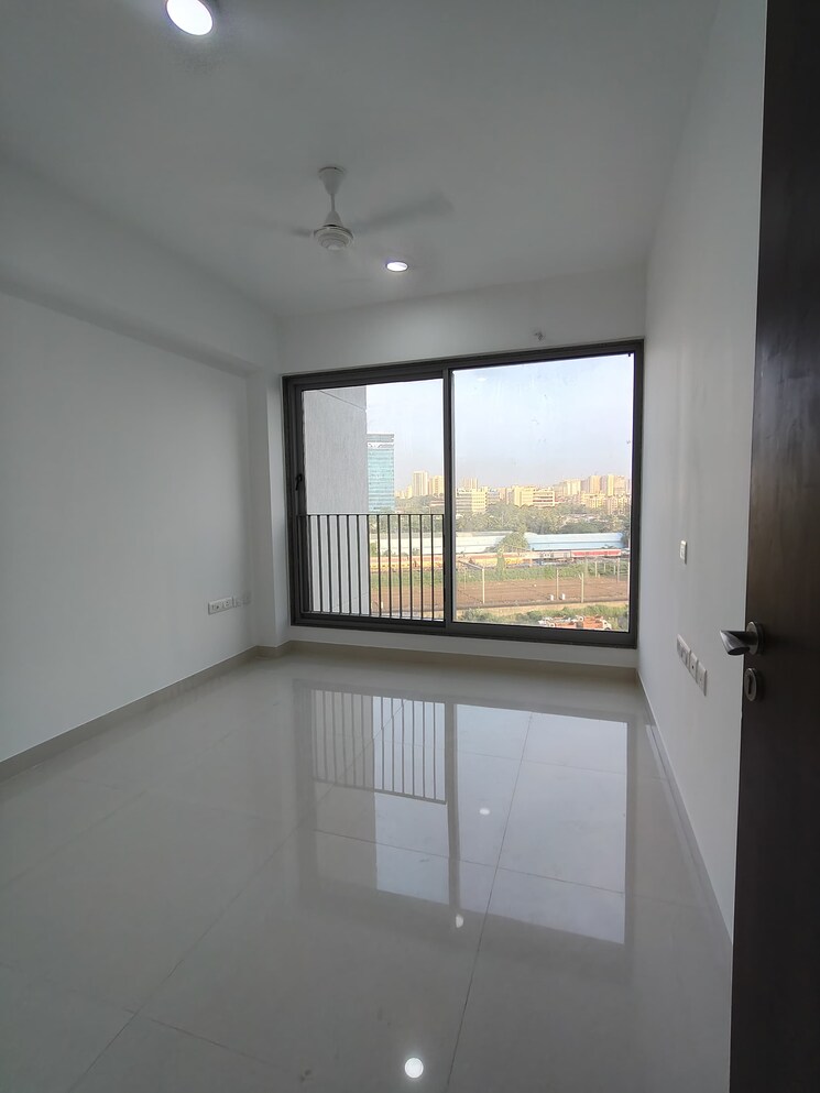 Room, sunteck-city-avenue-4 3 Bedroom 1036 Sq.Ft. Apartment In Goregaon West Mumbai 9174309