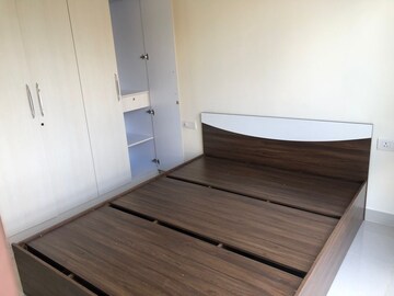 Room in 2 BHK Apartment at Coevolve Northern Star, Thanisandra – for Rent