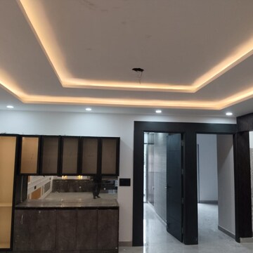 Building Lobby in 4 BHK Builder Floor at Sector 85 – for Sale