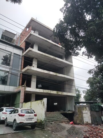  Showroom For Rent in Rajpur Road