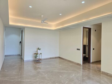 Room in 2 BHK Apartment at Cassias Apartment, Bandra West – for Rent