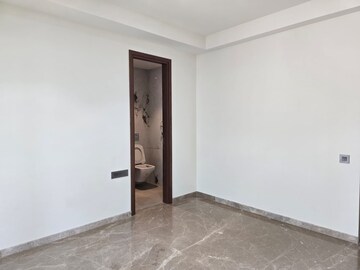 Room in 2 BHK Apartment at Cassias Apartment, Bandra West – for Rent
