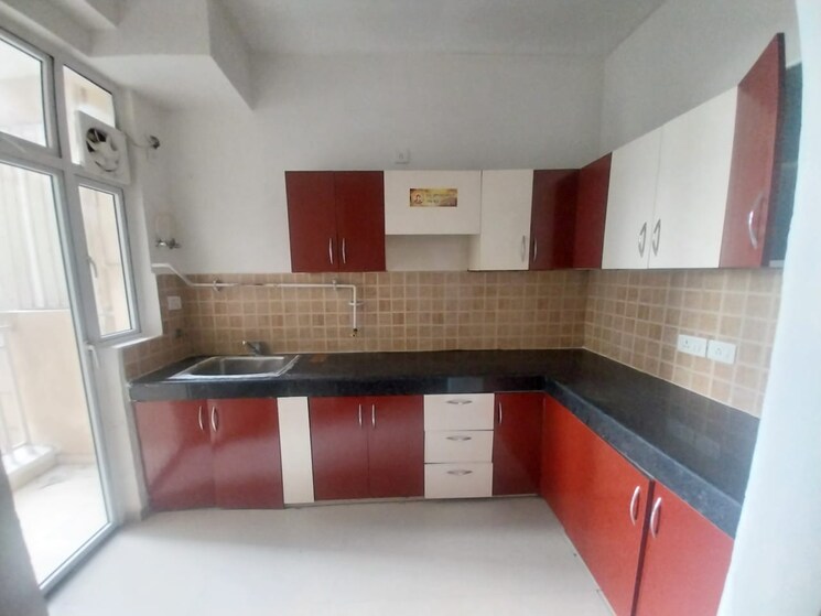 Kitchen, mahagun-mywoods 3 Bedroom 1240 Sq.Ft. Apartment In Sector 16c Greater Noida Greater Noida 9174405