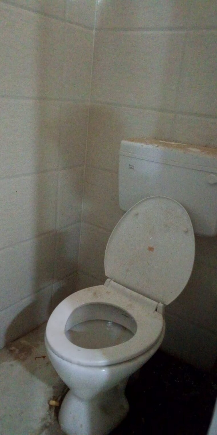 Bathroom, salt lake sector v Commercial Office Space 700 Sq.Ft. In Salt Lake Sector V Kolkata 9174378