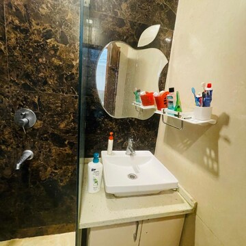 Furnished Amenities in 4 BHK Builder Floor at Sector 85 – for Sale