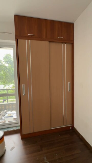 Room in 3 BHK Builder Floor at BPTP Parkland Pride, Sector 77 – for Rent