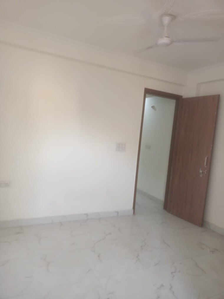 Room, vasant kunj 1 Bedroom 400 Sq.Ft. Apartment In Vasant Kunj Delhi 9174478