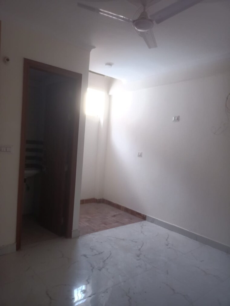 Room, vasant kunj 1 Bedroom 400 Sq.Ft. Apartment In Vasant Kunj Delhi 9174478