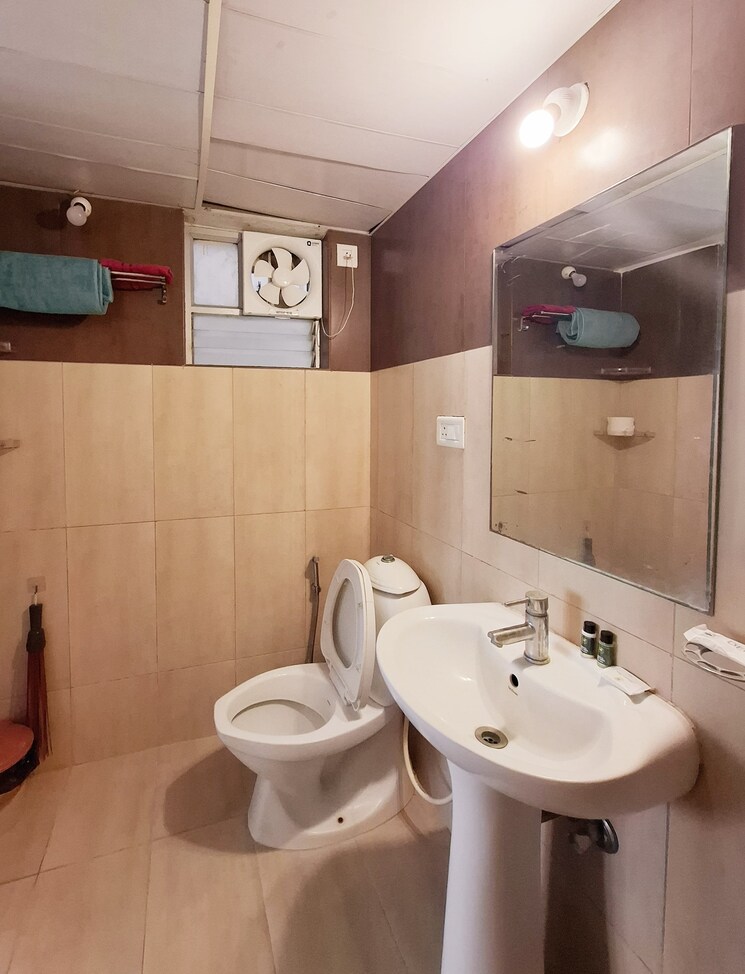 Bathroom, nitesh-columbus-square 3 Bedroom 1653 Sq.Ft. Apartment In Bellary Road Bangalore 9174540
