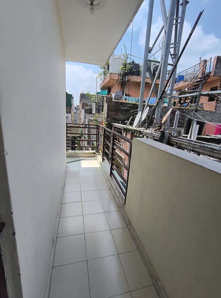 Balcony, govindpuri 2.5 Bedroom 650 Sq.Ft. Builder Floor In Govindpuri Delhi 9174535