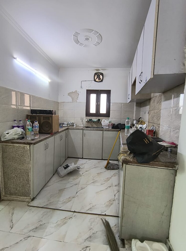 Kitchen, govindpuri 2.5 Bedroom 650 Sq.Ft. Builder Floor In Govindpuri Delhi 9174535