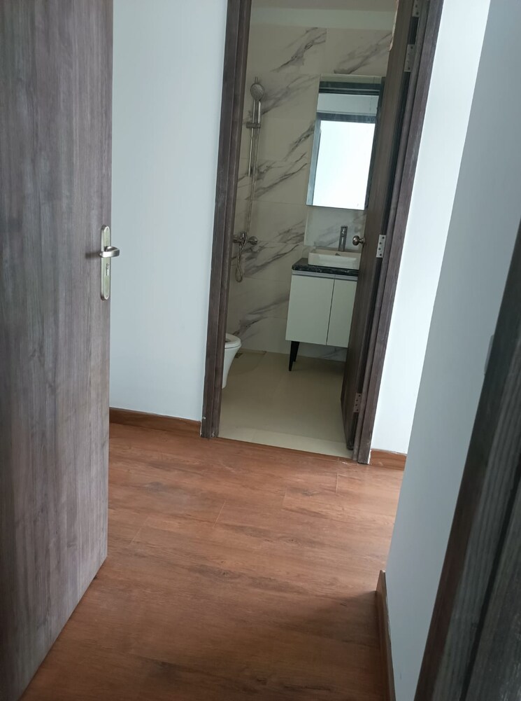 Attached Bathroom, viman nagar 3 Bedroom 1750 Sq.Ft. Apartment In Viman Nagar Pune 9174541