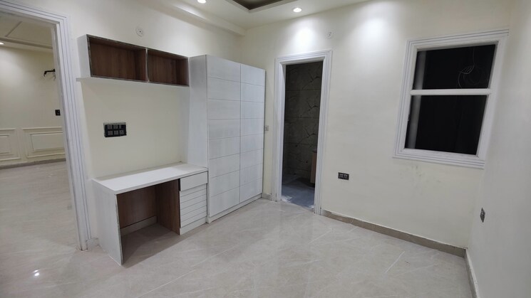Room, green fields colony 4 Bedroom 4850 Sq.Ft. Builder Floor In Green Fields Colony Faridabad 9174575