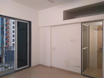 Room in 2 BHK Apartment at Dudhwala Ayan Residency Phase 1, Morya Nagar – for Rent