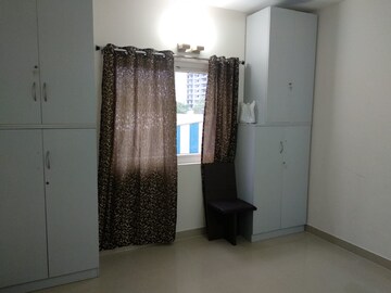Room in 2 BHK Apartment at Ramky One North, Yelahanka – for Rent