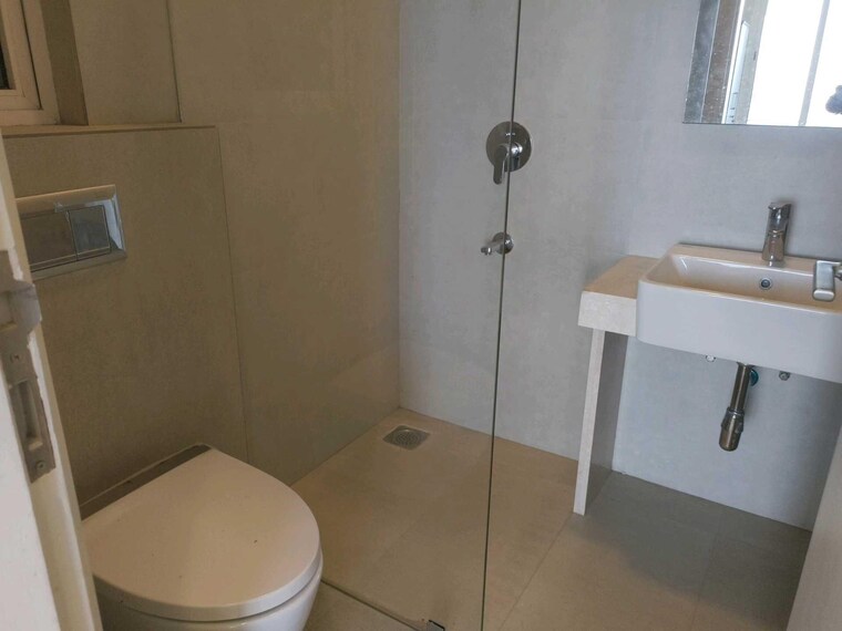 Bathroom, indiabulls-sky-forest 3 Bedroom 1670 Sq.Ft. Apartment In Lower Parel Mumbai 9174600