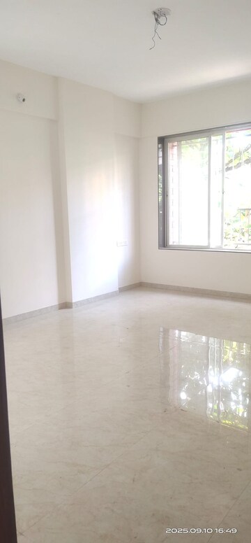 Room in 3 BHK Apartment at Trisha Surekha, Kothrud – for Rent