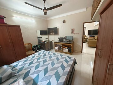 Bedroom in 6 BHK Apartment at Pattom – for Sale