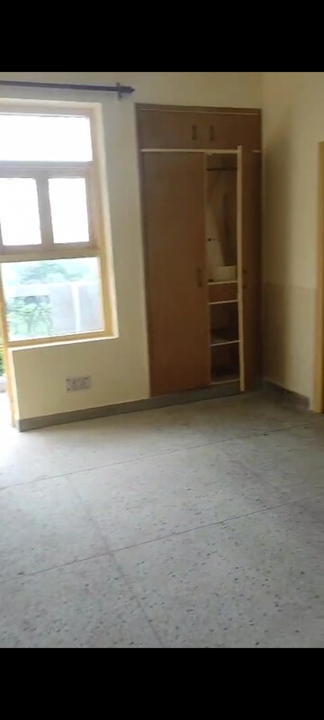 Room in 3 BHK Apartment at Gardenia Glamour, Vasundhara Sector 3 – for Sale