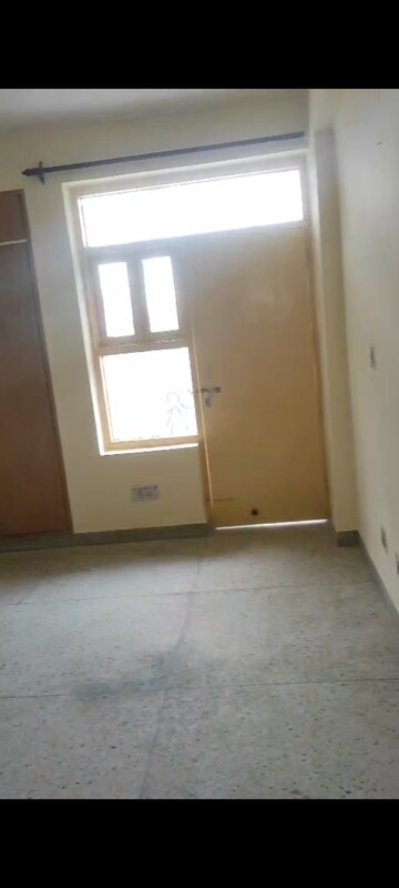 Room in 3 BHK Apartment at Gardenia Glamour, Vasundhara Sector 3 – for Sale