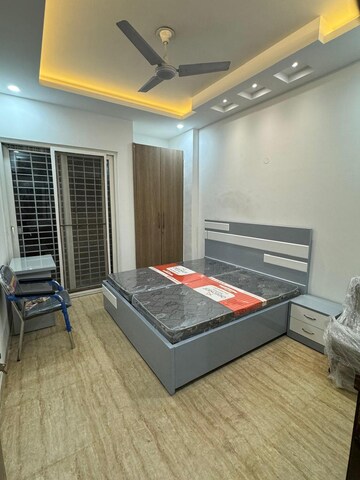 Bedroom in 3 BHK Builder Floor at Sushant Vyapaar Kendra, Sector 43 – for Rent