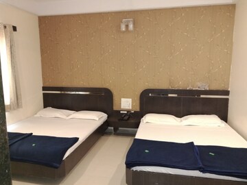 Furnished Amenities in 2 BHK Apartment at Divine Ambrosia Apartment, Borivali East – for Rent