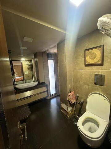 Bathroom in 3 BHK Apartment at Raheja Center, Nariman Point – for Rent