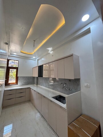 Kitchen in 3 BHK Apartment at Mansarovar Extension – for Rent