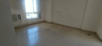 Room in 2.5 BHK Builder Floor at Uday Arden 45, Sector 45 – for Rent