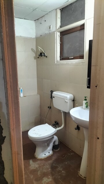 Bathroom in 2 BHK Apartment at SRS Royal Hills, Sector 87 – for Rent