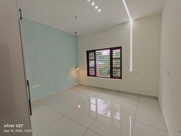 Room in 4 BHK Independent House at Kudappanakunnu – for Sale