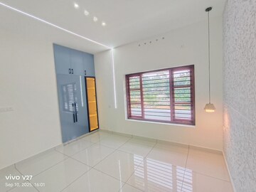 Room in 4 BHK Independent House at Kudappanakunnu – for Sale