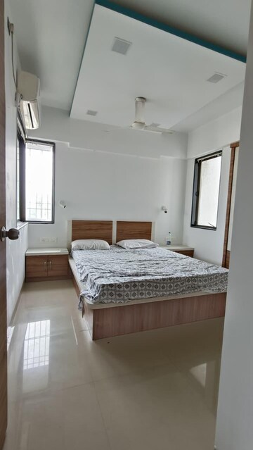 2 BHK Apartment For Rent in Jangid Galaxy, Ghodbunder Road