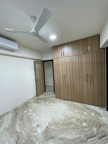 Room in 3 BHK Apartment at L&T Emerald Isle, Powai – for Rent