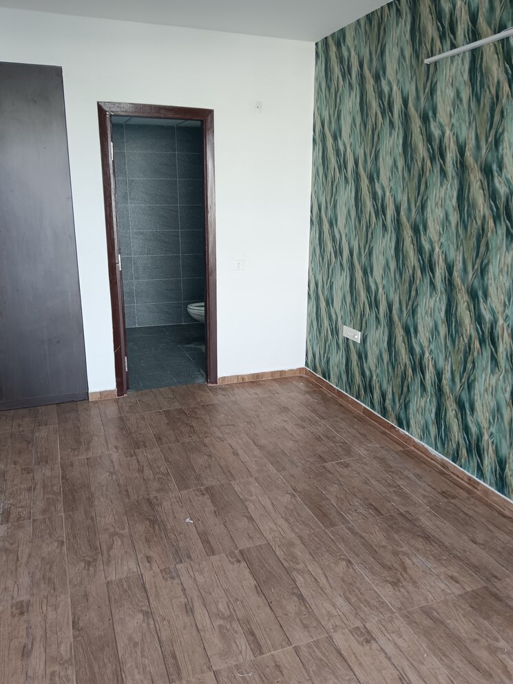 Room, omaxe-royal-residency-faridabad 3 Bedroom 1925 Sq.Ft. Apartment In Sector 79 Faridabad 9175029