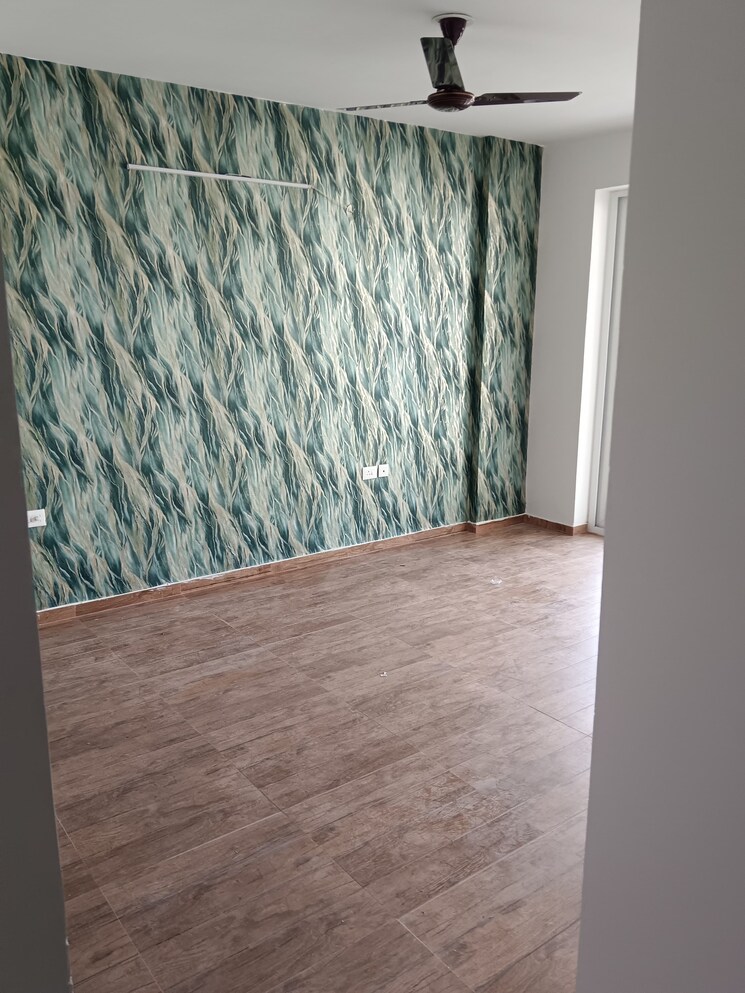 Room, omaxe-royal-residency-faridabad 3 Bedroom 1925 Sq.Ft. Apartment In Sector 79 Faridabad 9175029