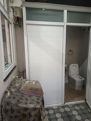 Bathroom in 1 RK Independent House at Sector 39 – for Rent